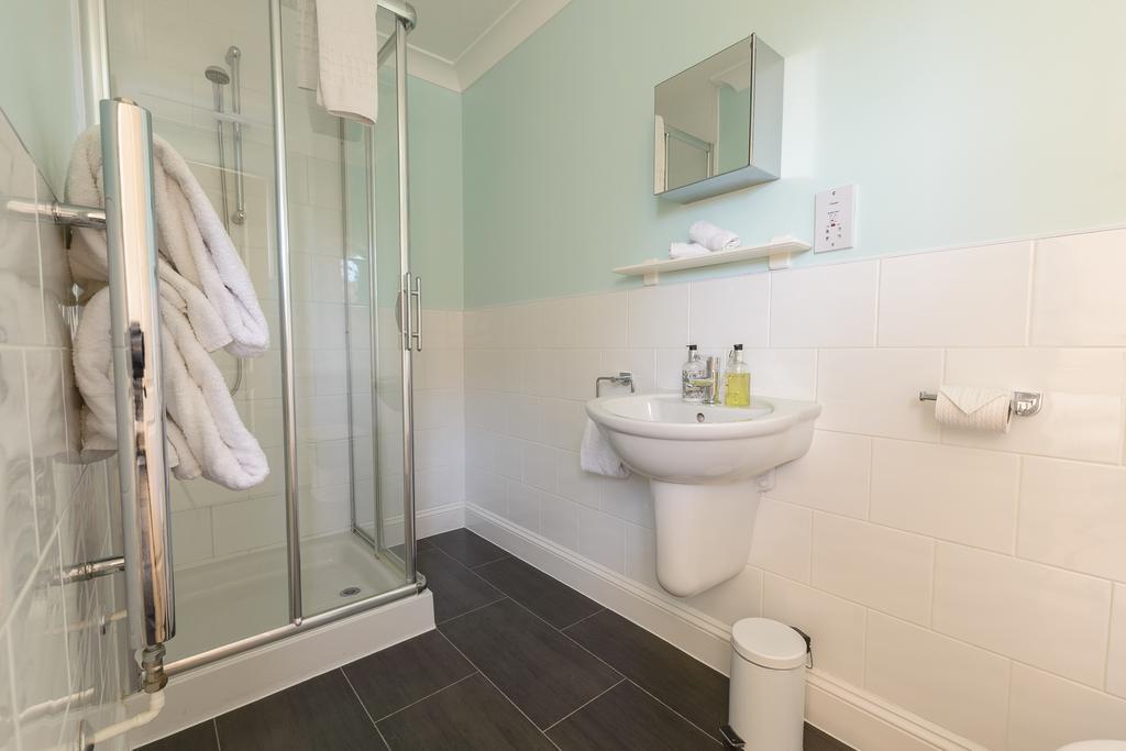 Harwood House B&B Грейт Дънмоу Стая снимка