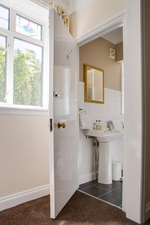 Harwood House B&B Грейт Дънмоу Стая снимка
