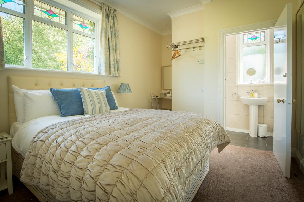 Harwood House B&B Грейт Дънмоу Стая снимка